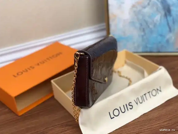 WIS LOUIS VUITTON FÉLICIE POCHETTE 0422